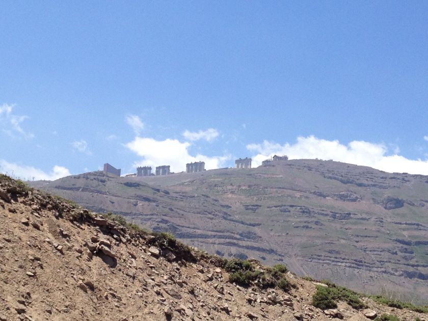 Skigebiet mit Hotelanlagen