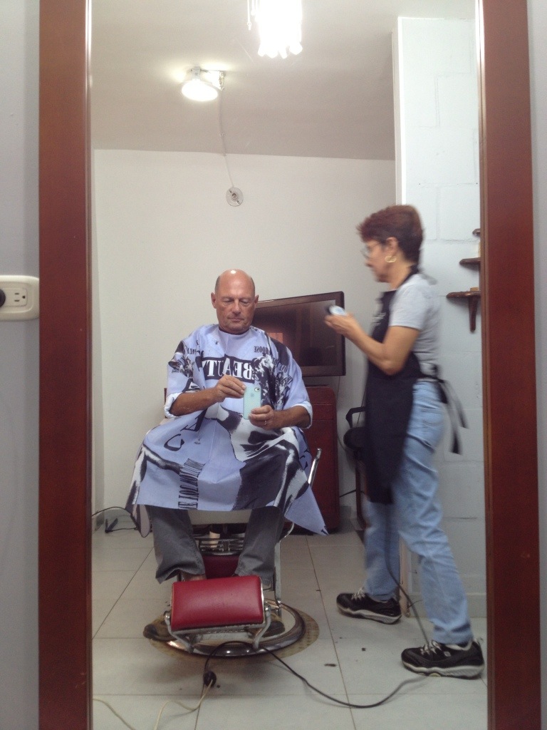 ...ja, auch ich muss gelegentlich zum Frisör.