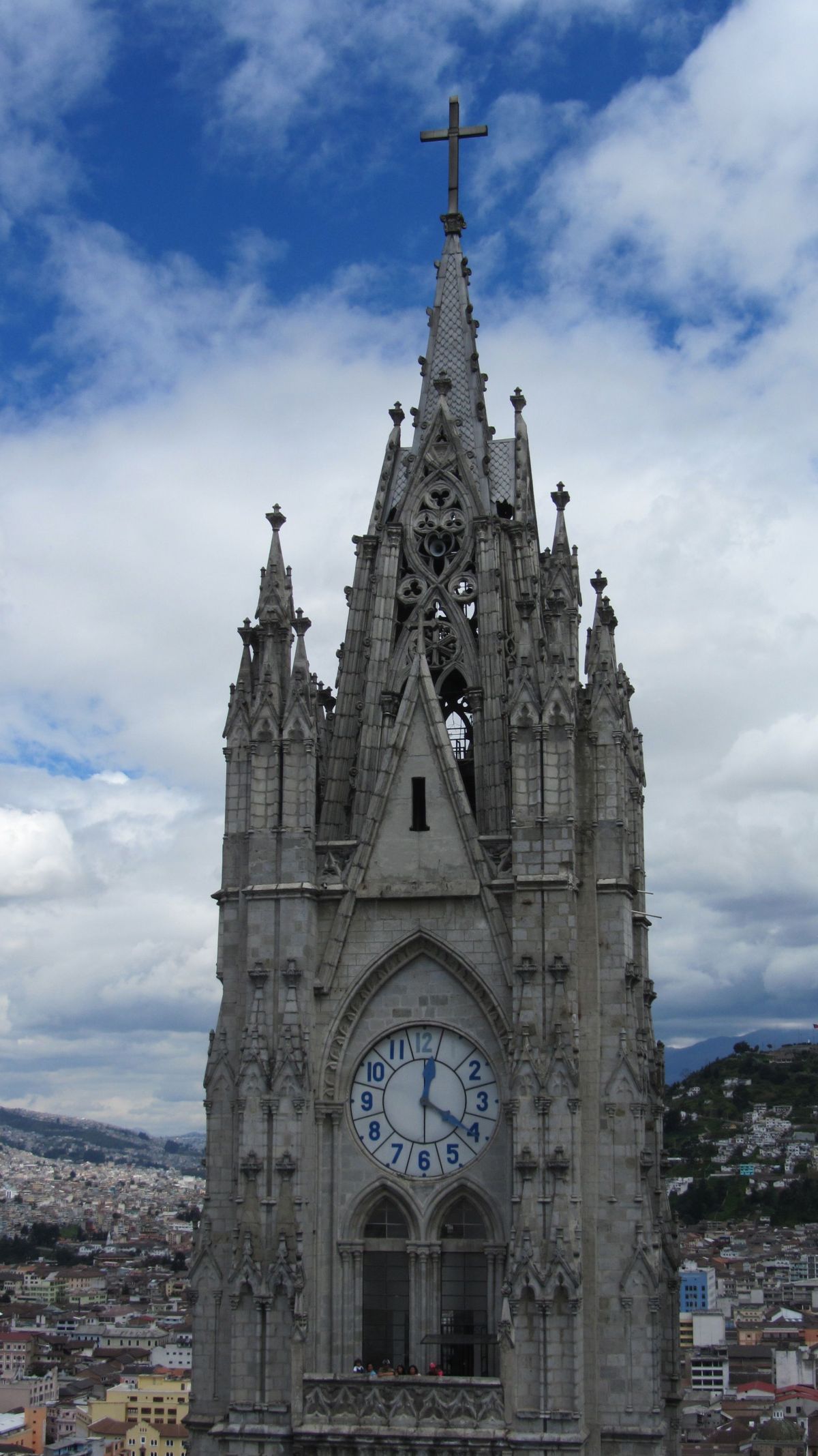Quito – Basilica del Voto&nbsp;Nacional